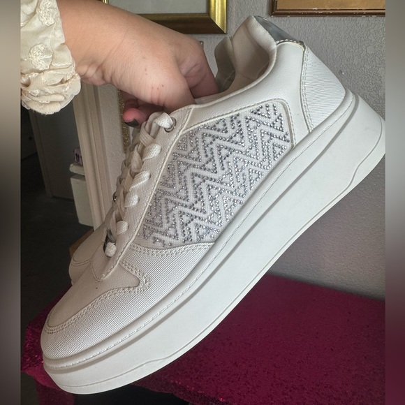 ALDO 🤍 Women's White & Silver Rhinestone Sneakers (Size 9) 🏷️ NEW w TAGS - Picture 8 of 15
